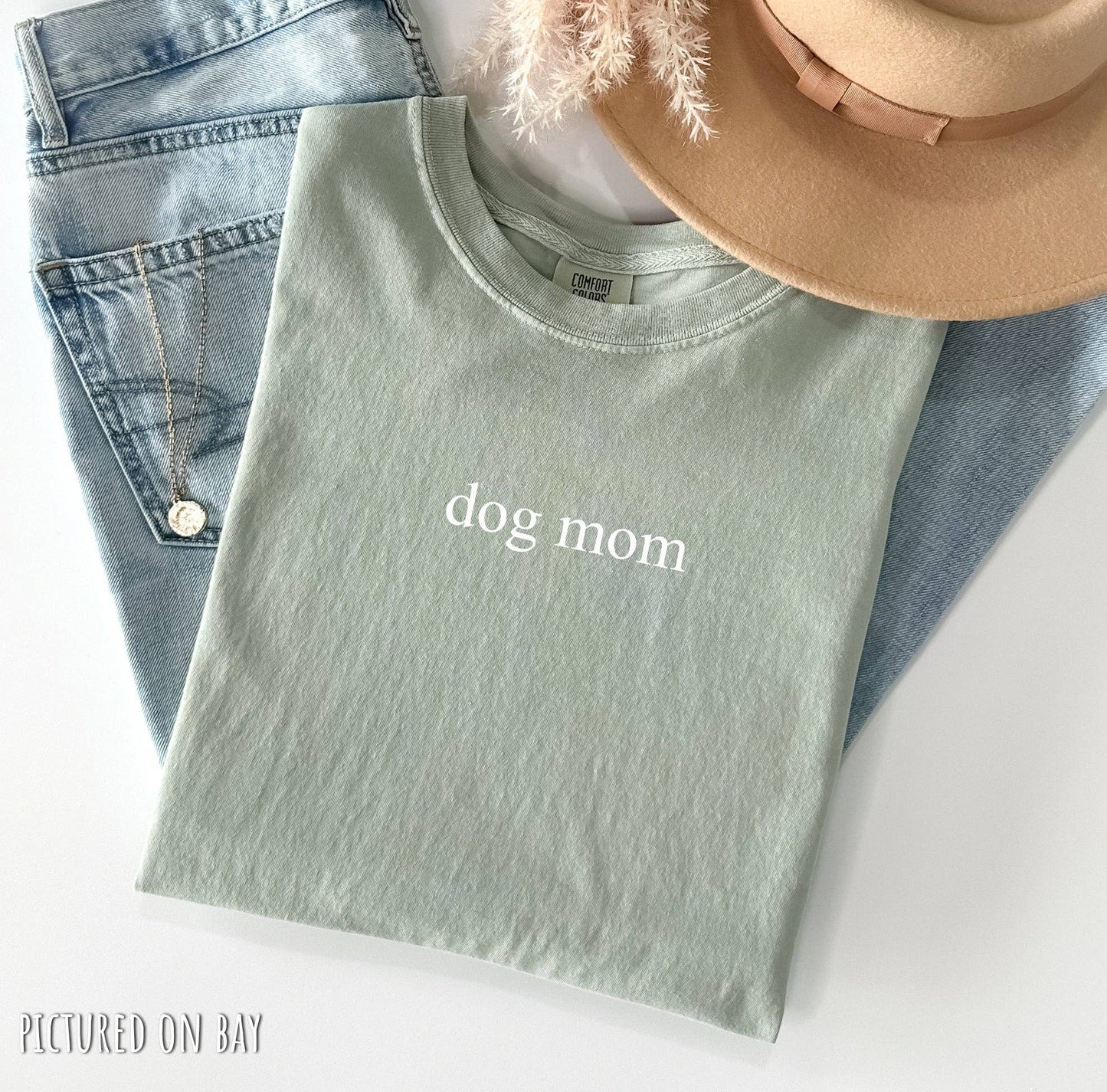 Dog Mom Minimalist T-Shirt: Bay